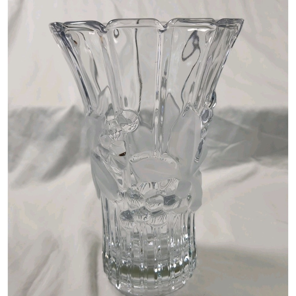 Dafney Frost, vintage Mikasa crystal vase, 9in Used No Chip's